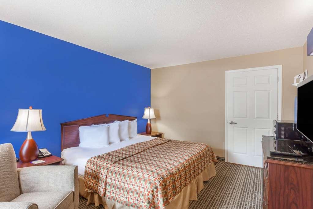 Baymont By Wyndham Florence/Muscle Shoals Room photo